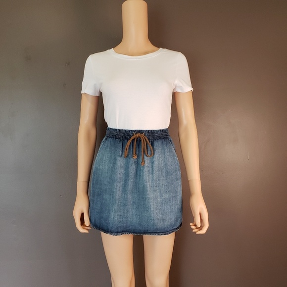 cloth & stone Dresses & Skirts - Cloth & Stone Chambray Skirt